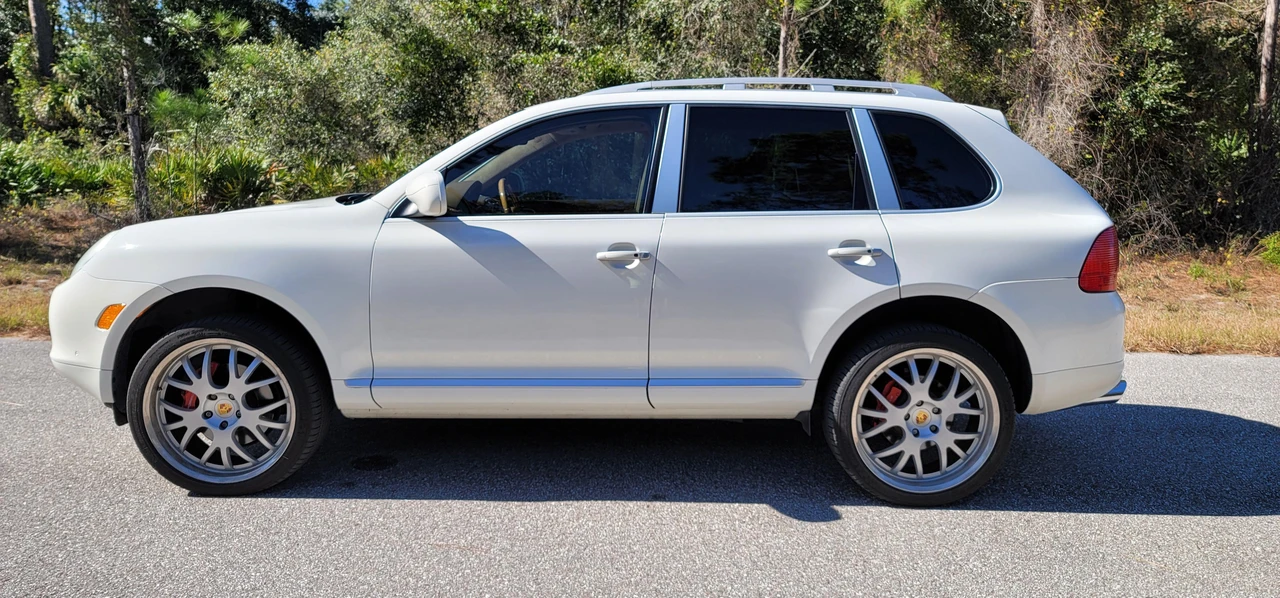 2004 Porsche 955/957 Cayenne Turbo - Image 9 of 31