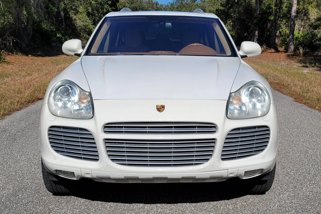 2004 Porsche 955/957 Cayenne Turbo - Image 2 of 31