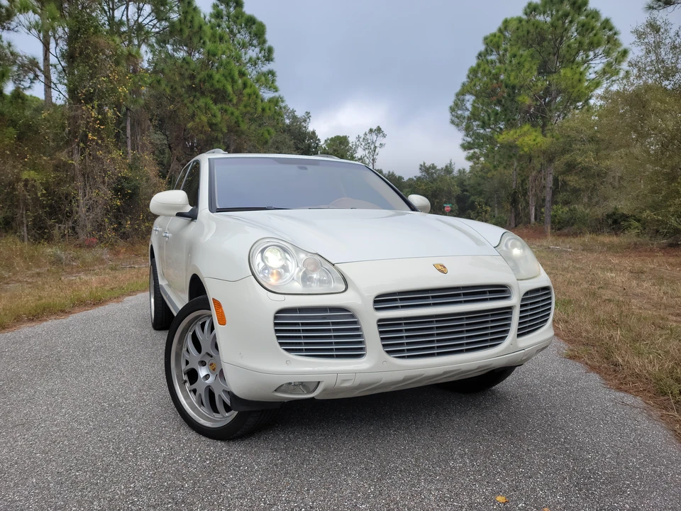 2004 Porsche 955/957 Cayenne Turbo - Image 12 of 31