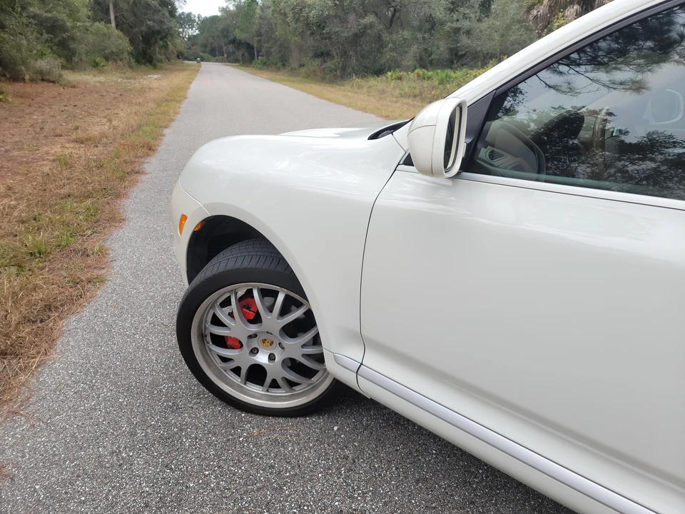 2004 Porsche 955/957 Cayenne Turbo - Image 14 of 31