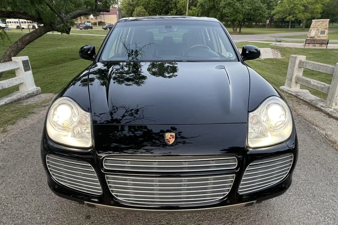 2004 Porsche 955/957 Cayenne Turbo - Image 2 of 31