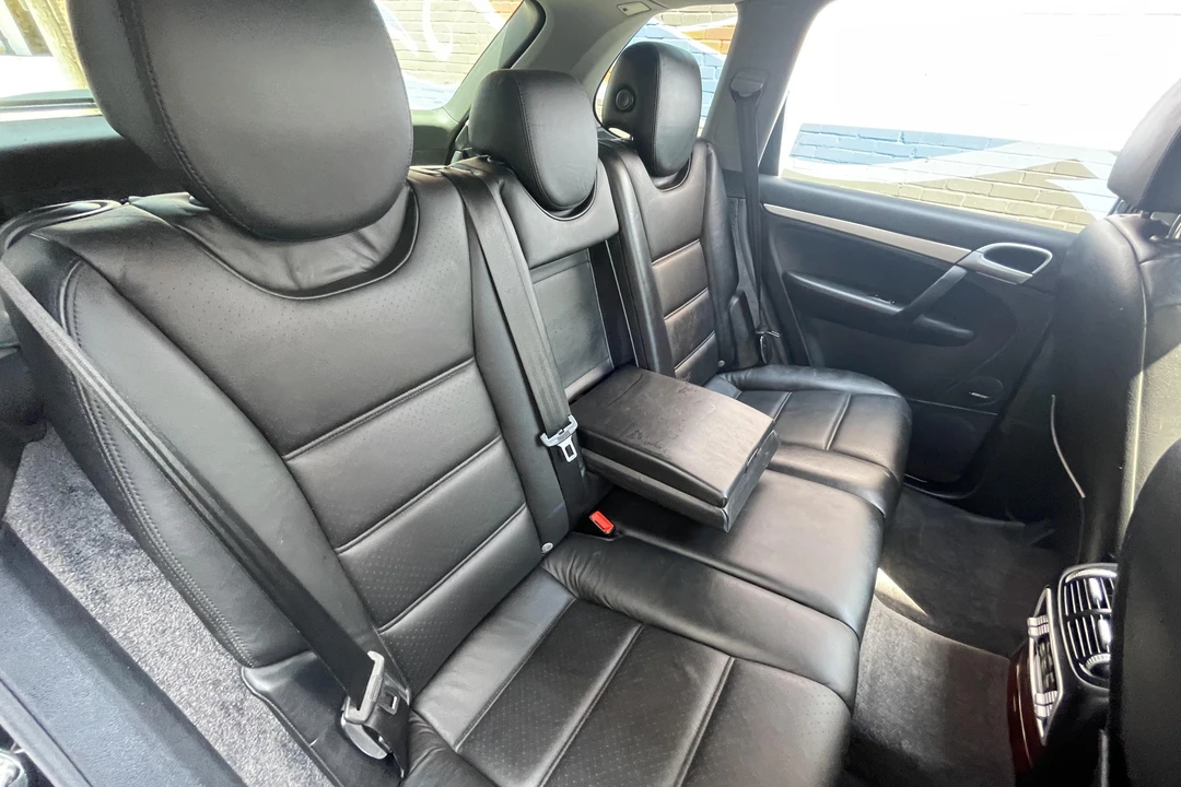 2004 Porsche 955/957 Cayenne Turbo - Image 24 of 31