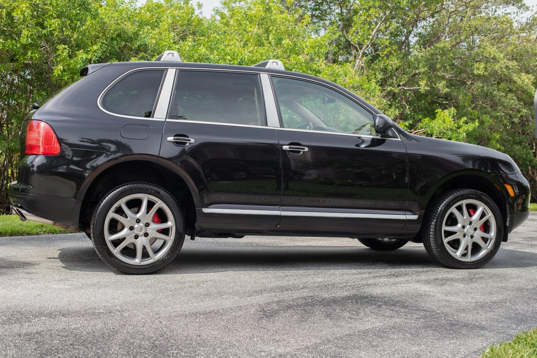 2004 Porsche 955/957 Cayenne Turbo - Image 8 of 31