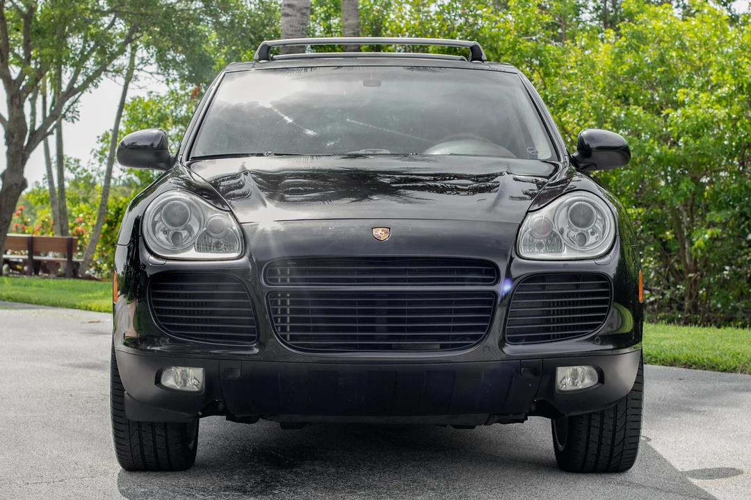 2004 Porsche 955/957 Cayenne Turbo - Image 2 of 31