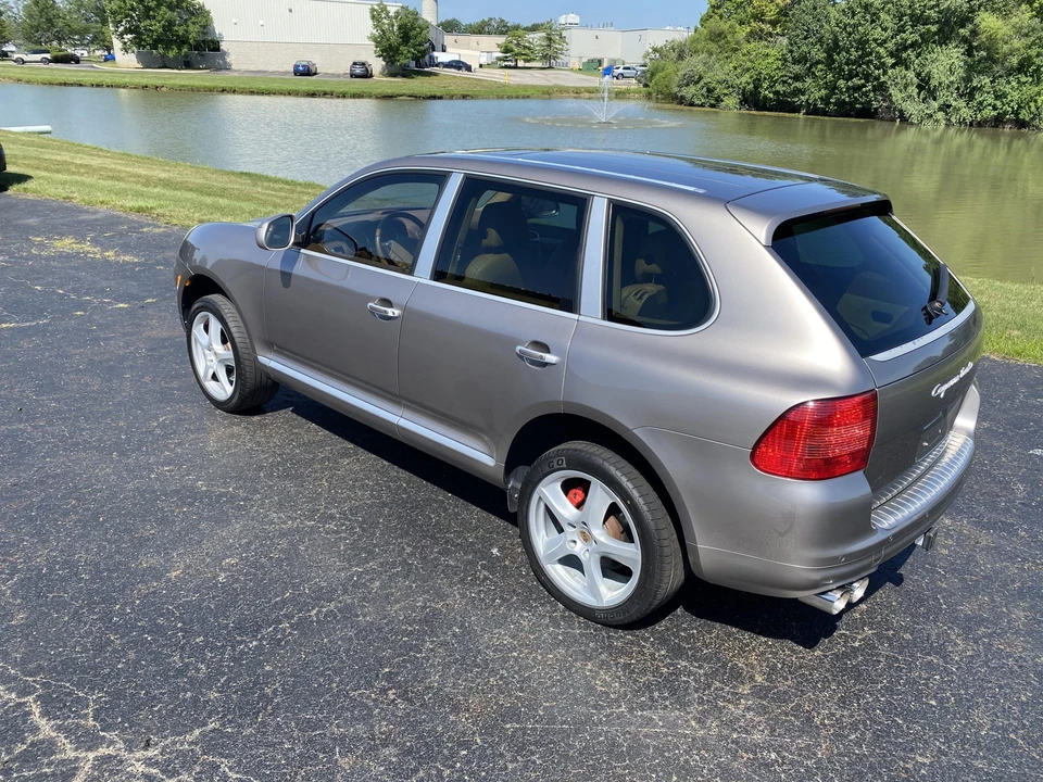 2004 Porsche 955/957 Cayenne Turbo - Image 6 of 31