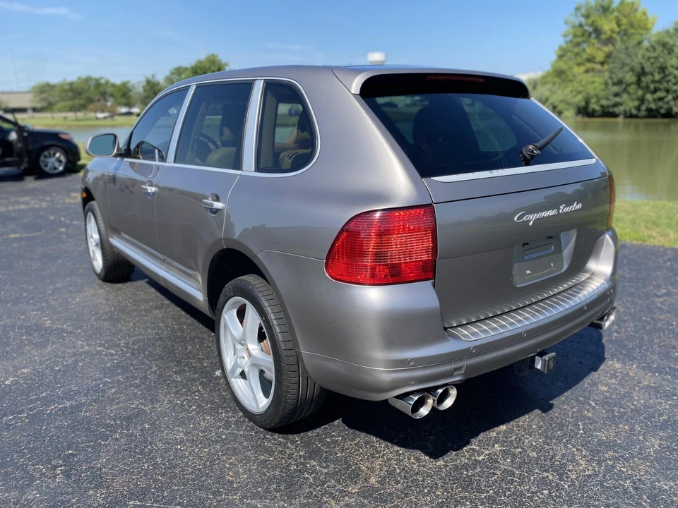 2004 Porsche 955/957 Cayenne Turbo - Image 8 of 31