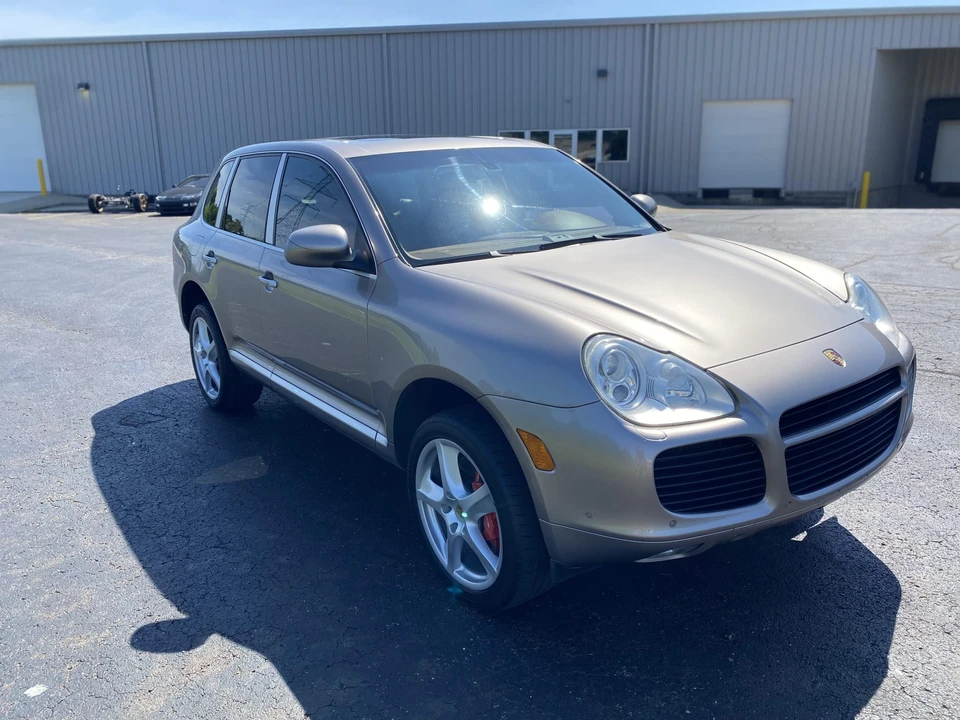 2004 Porsche 955/957 Cayenne Turbo - Image 19 of 31