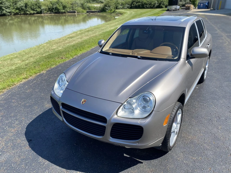 2004 Porsche 955/957 Cayenne Turbo - Image 2 of 31