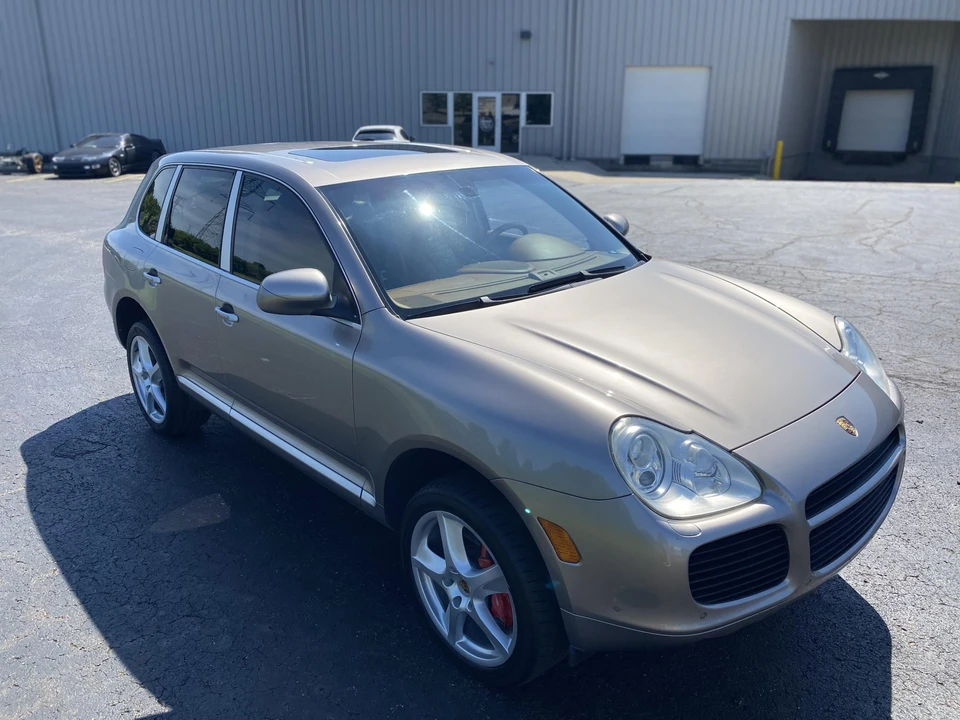 2004 Porsche 955/957 Cayenne Turbo - Image 18 of 31
