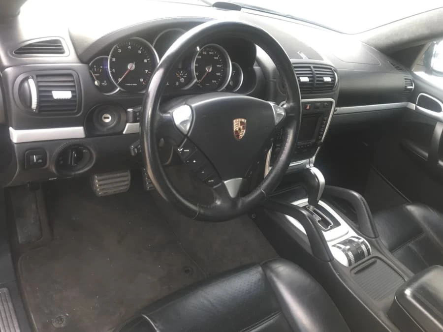 2004 Porsche 955/957 Cayenne Turbo - Image 4 of 11