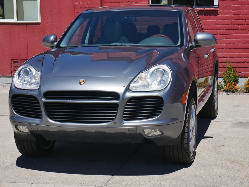 2004 Porsche 955/957 Cayenne Turbo - Image 2 of 31