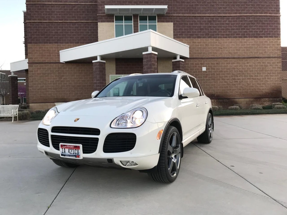 2004 Porsche 955/957 Cayenne Turbo - Image 9 of 31