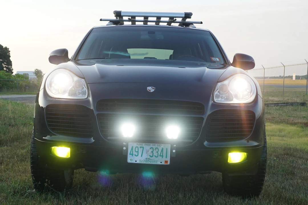 2004 Porsche 955/957 Cayenne Turbo - Image 2 of 5