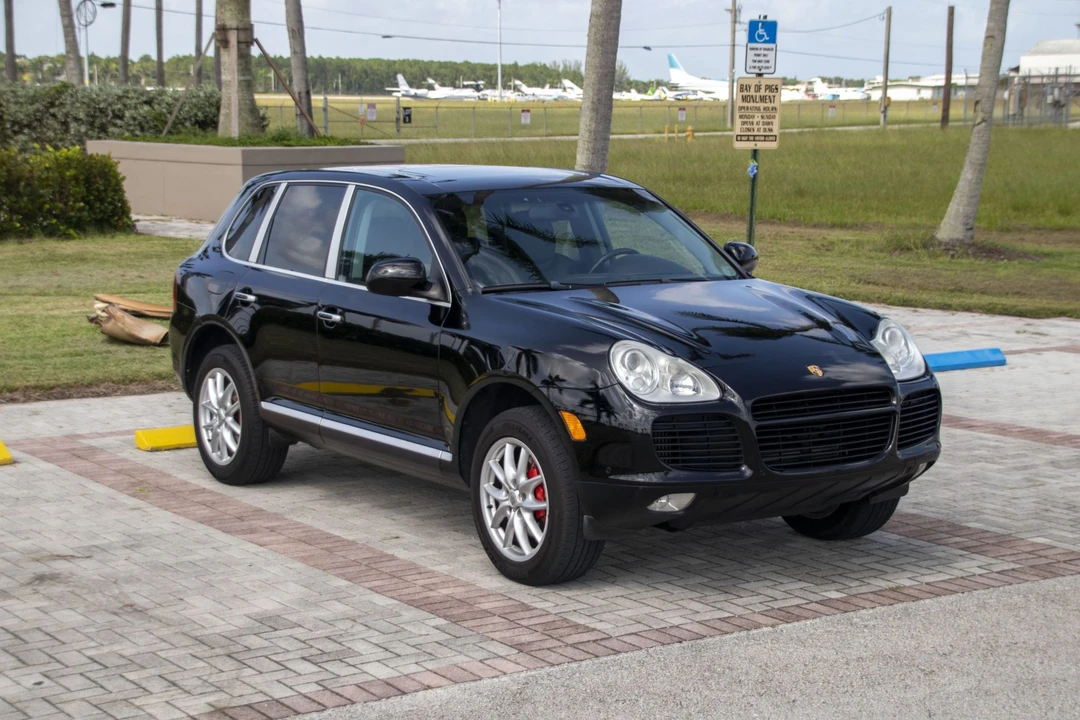 2004 Porsche 955/957 Cayenne Turbo - Image 13 of 31