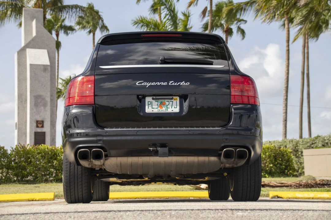 2004 Porsche 955/957 Cayenne Turbo - Image 9 of 31