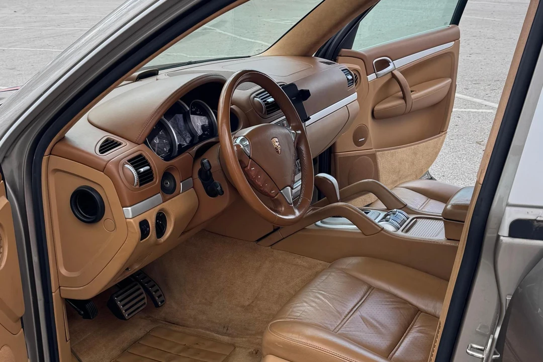2004 Porsche 955/957 Cayenne Turbo - Image 29 of 31