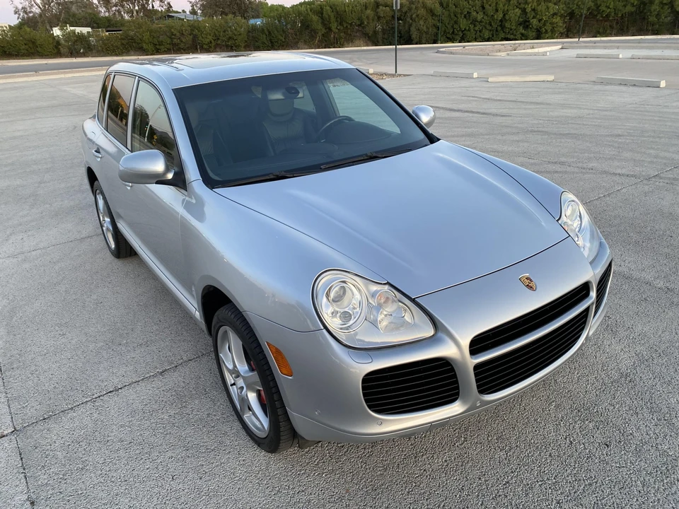 2004 Porsche 955/957 Cayenne Turbo - Image 8 of 31