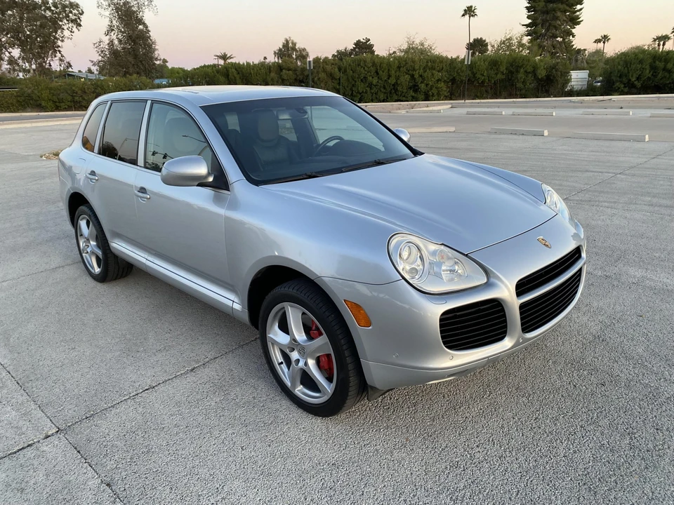 2004 Porsche 955/957 Cayenne Turbo - Image 2 of 31