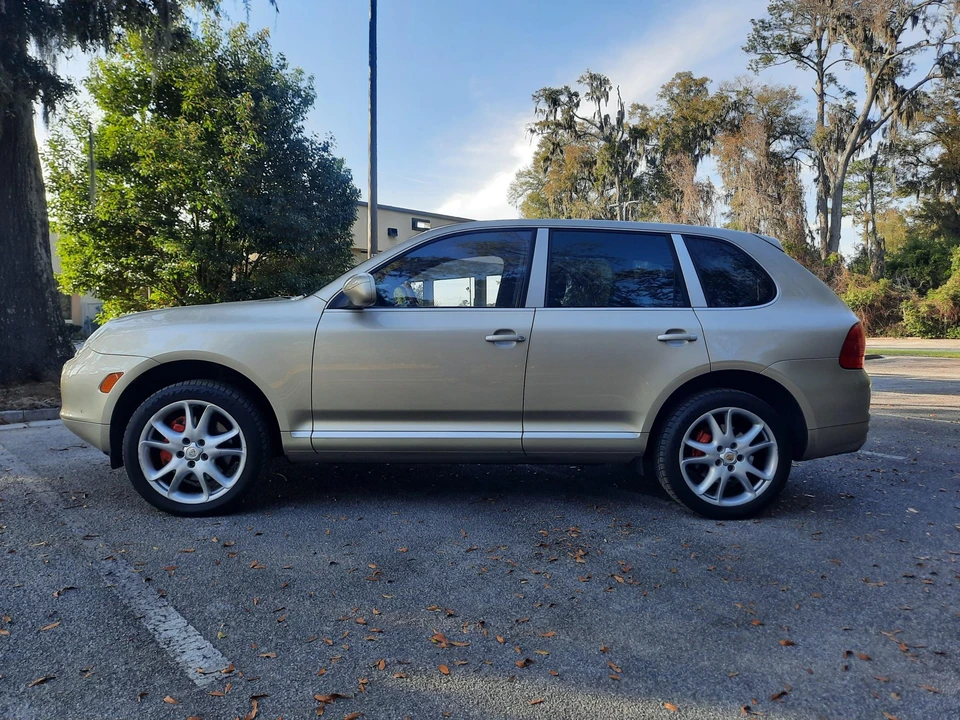 2004 Porsche 955/957 Cayenne Turbo - Image 2 of 31