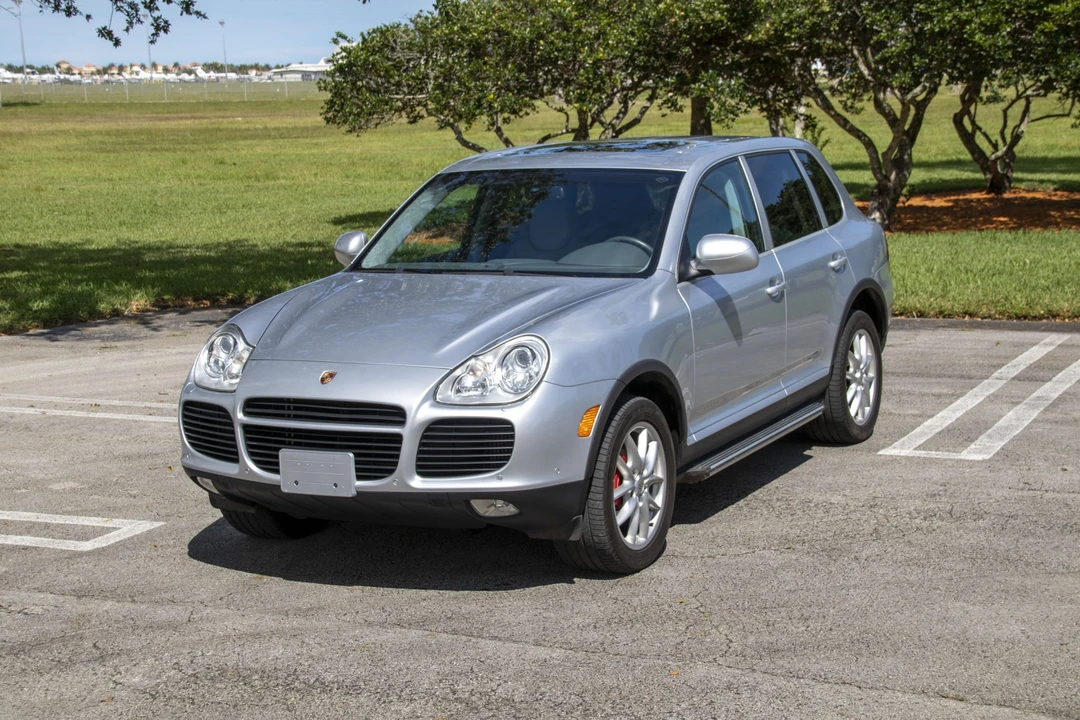 2004 Porsche 955/957 Cayenne Turbo - Image 2 of 31