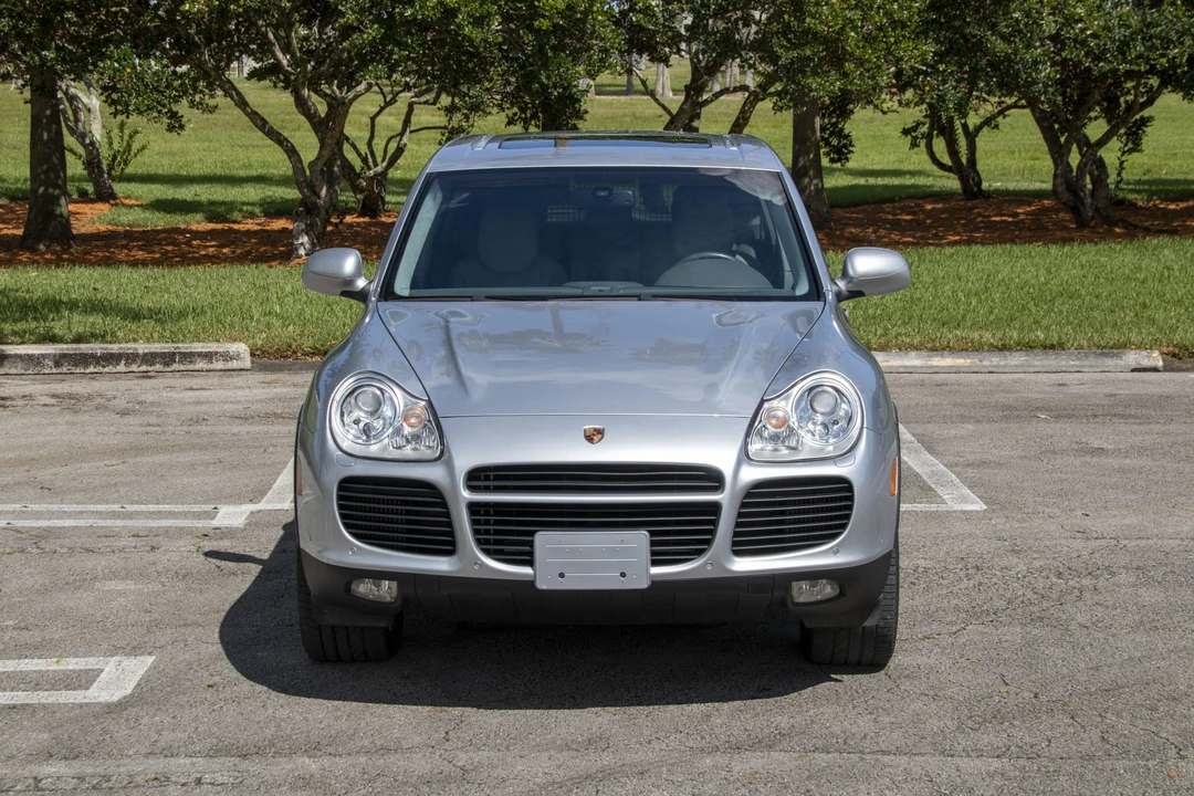 2004 Porsche 955/957 Cayenne Turbo - Image 10 of 31