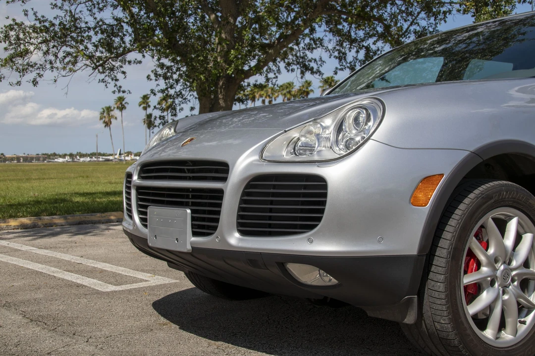 2004 Porsche 955/957 Cayenne Turbo - Image 17 of 31