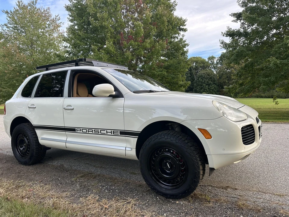 2004 Porsche 955/957 Cayenne Turbo - Image 2 of 31