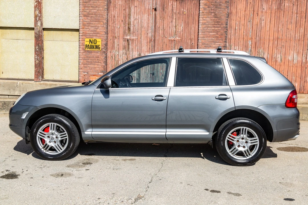 2004 Porsche 955/957 Cayenne Turbo - Image 8 of 31