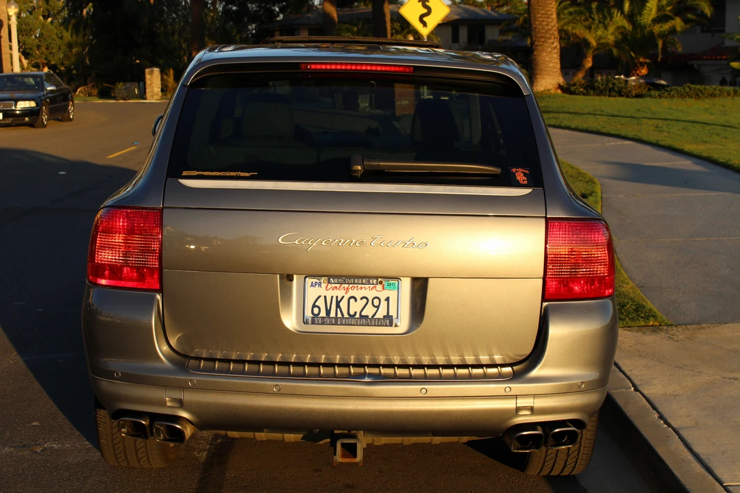 2004 Porsche 955/957 Cayenne Turbo - Image 9 of 31