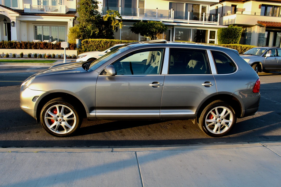 2004 Porsche 955/957 Cayenne Turbo - Image 5 of 31