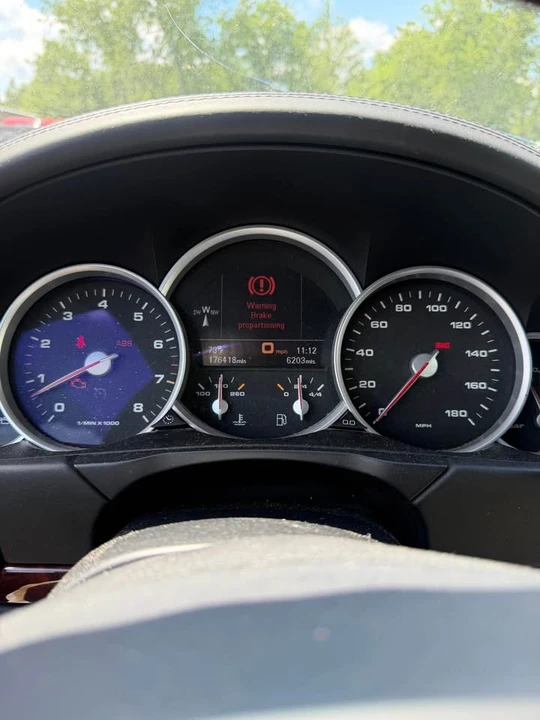 2004 Porsche 955/957 Cayenne Turbo - Image 15 of 17