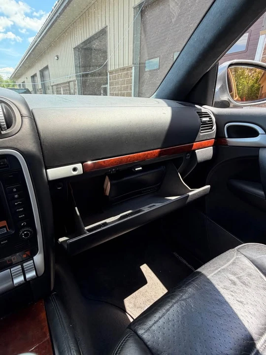 2004 Porsche 955/957 Cayenne Turbo - Image 17 of 17