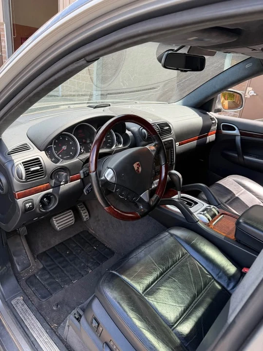 2004 Porsche 955/957 Cayenne Turbo - Image 8 of 17