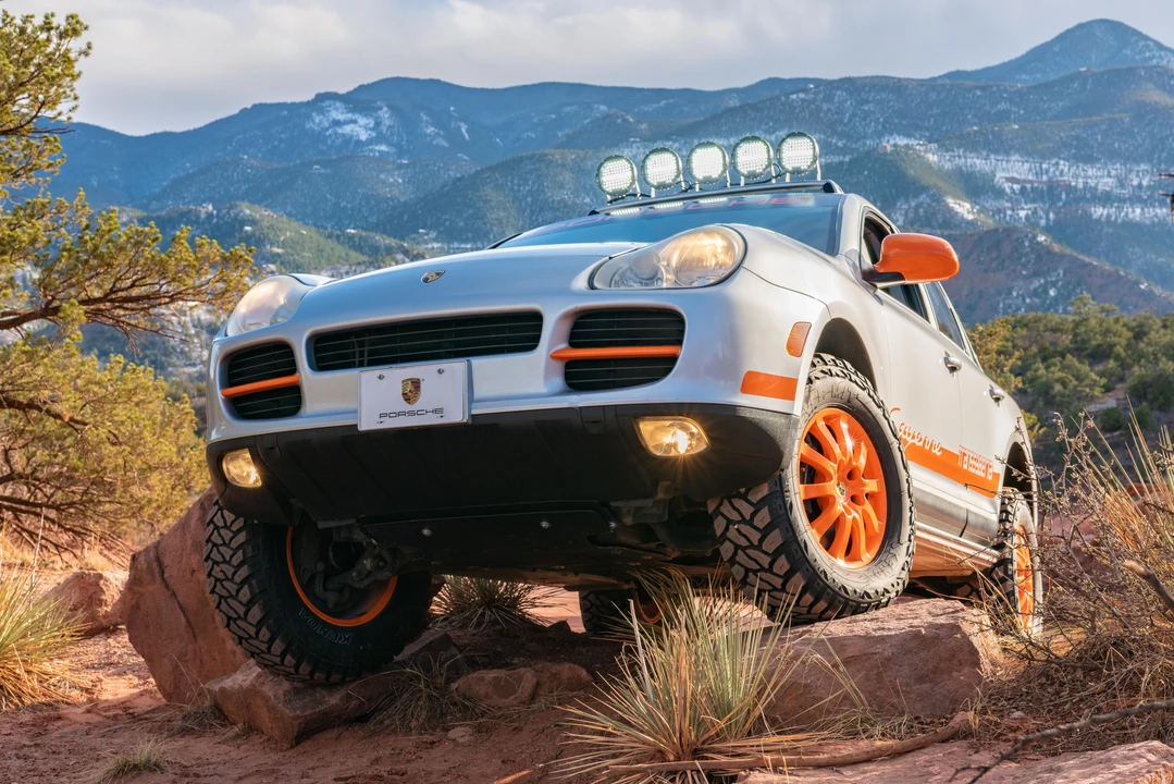 2004 Porsche 955/957 Cayenne - Image 2 of 31