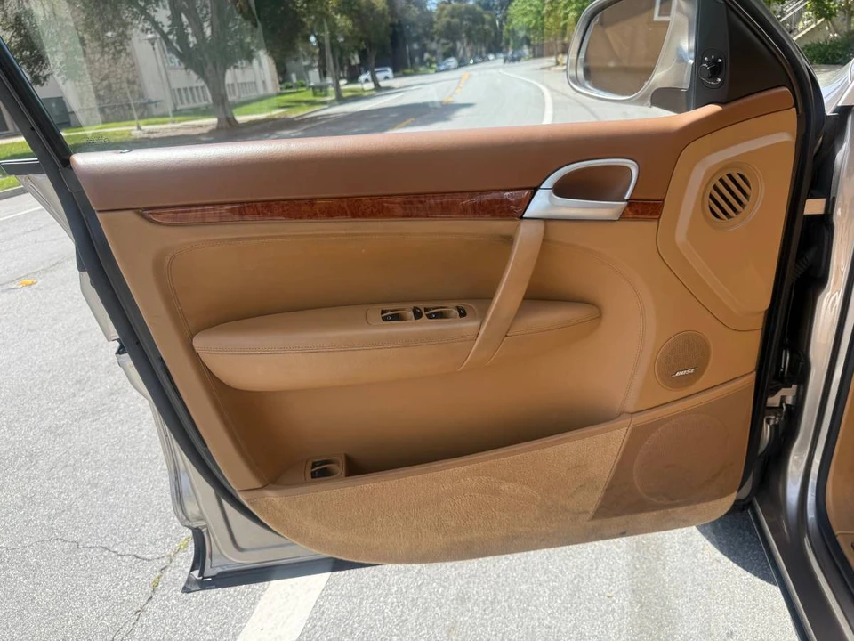 2004 Porsche 955/957 Cayenne Turbo - Image 12 of 17
