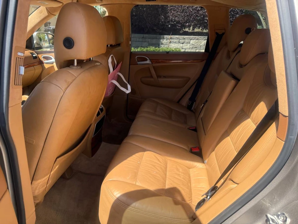 2004 Porsche 955/957 Cayenne Turbo - Image 8 of 17