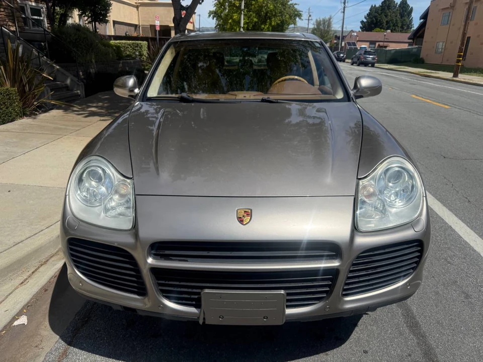 2004 Porsche 955/957 Cayenne Turbo - Image 2 of 17
