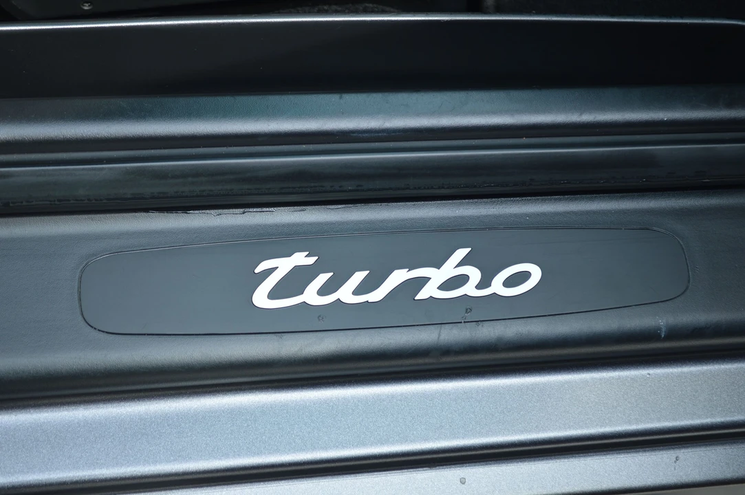 2004 Porsche 996 Turbo - Image 11 of 31