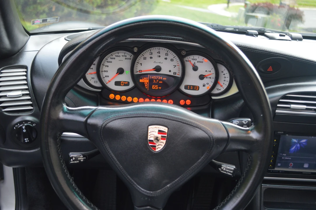 2004 Porsche 996 Turbo - Image 27 of 31