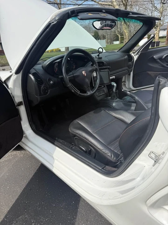 2004 Porsche 986 Boxster - Image 9 of 19