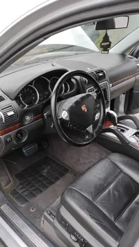 2004 Porsche Cayenne
