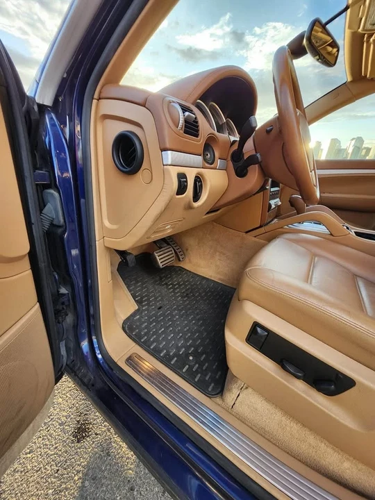 2004 Porsche 955/957 Cayenne - Image 8 of 9