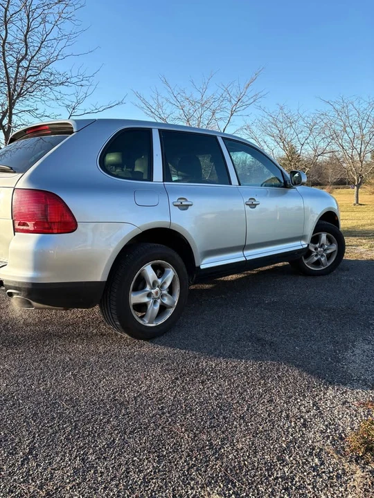 2004 Porsche 955/957 Cayenne - Image 2 of 11