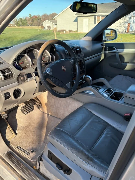 2004 Porsche 955/957 Cayenne - Image 5 of 11