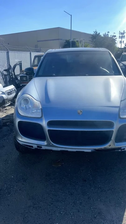 2004 Porsche 955/957 Cayenne - Image 3 of 8