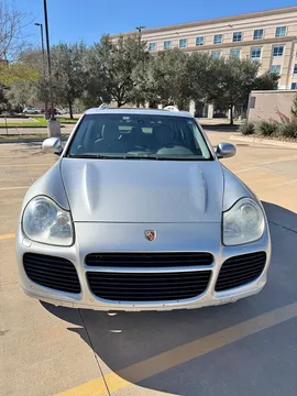 2004 Porsche Cayenne