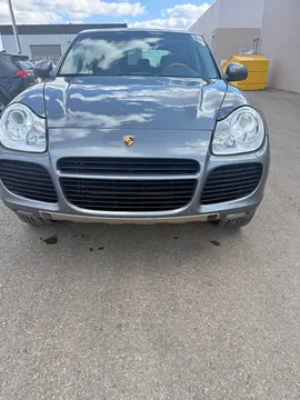2004 Porsche Cayenne