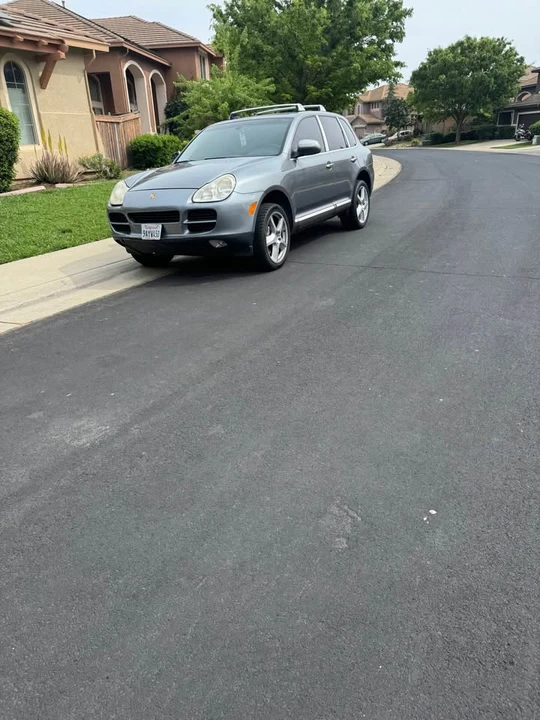 2004 Porsche Cayenne - Image 3 of 7