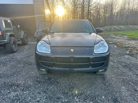 2004 Porsche Cayenne S
