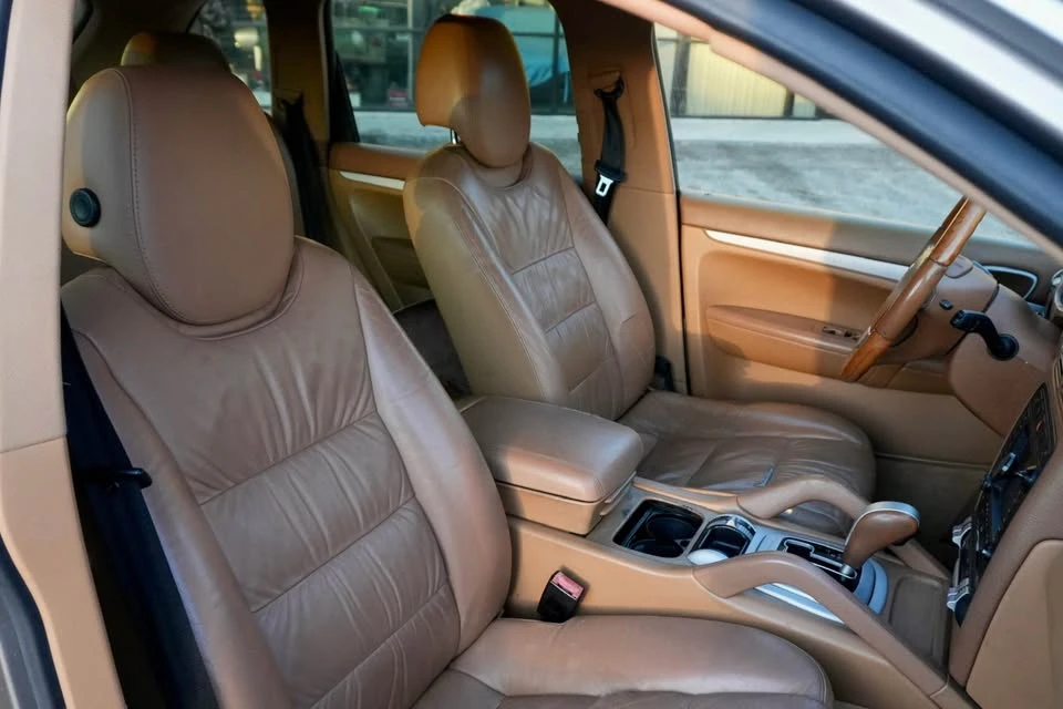 2004 Porsche 955/957 Cayenne S - Image 8 of 12